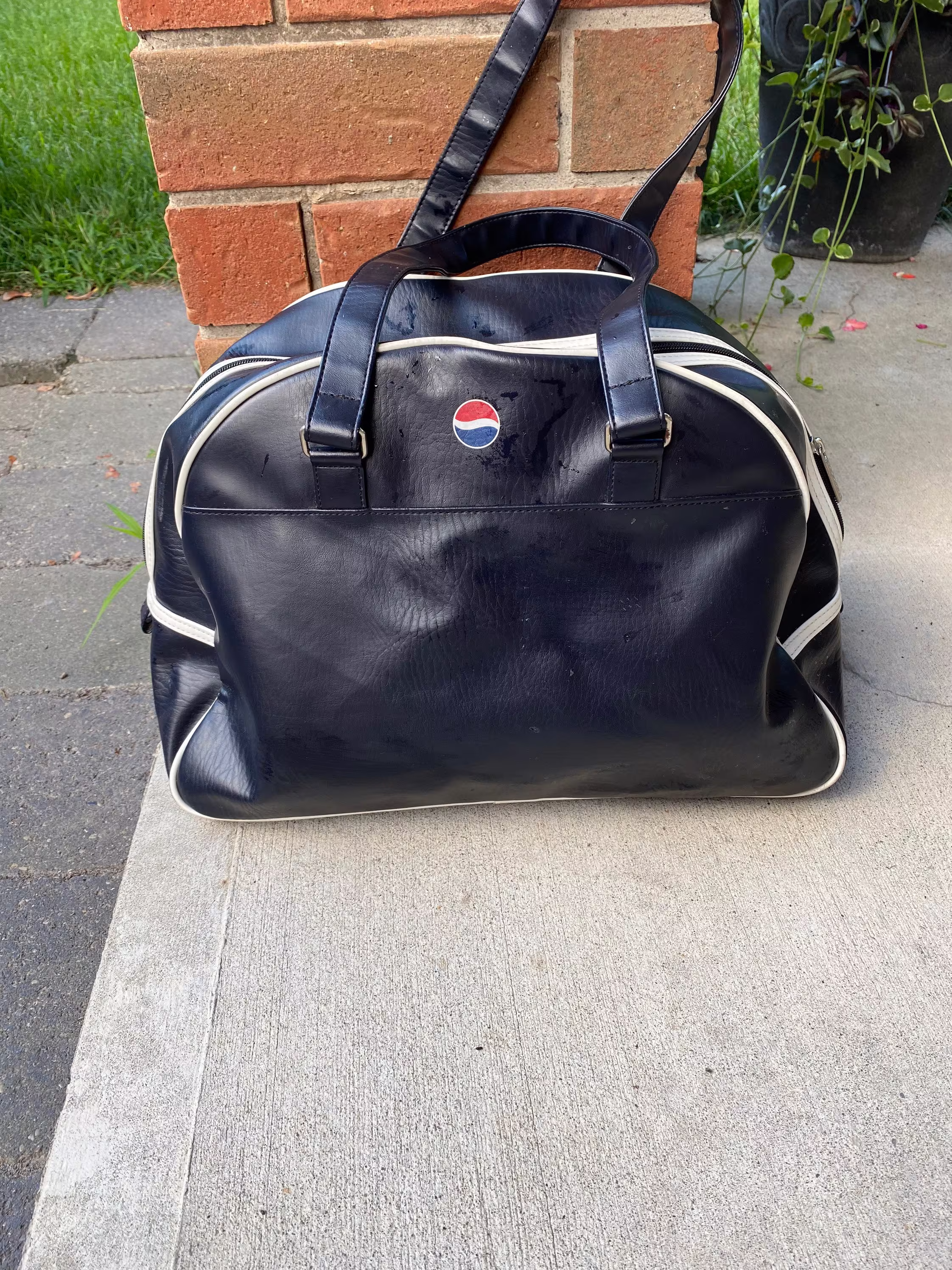 Vintage Reebok & Pepsi Black White Gym/Duffel Tote Bag. Retro Bags